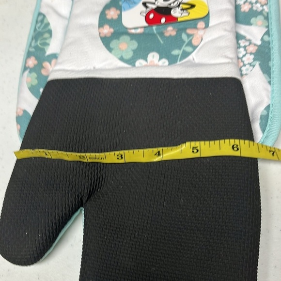 Disney Oven Mitt , Pot Holder, Green - Picture 7 of 7